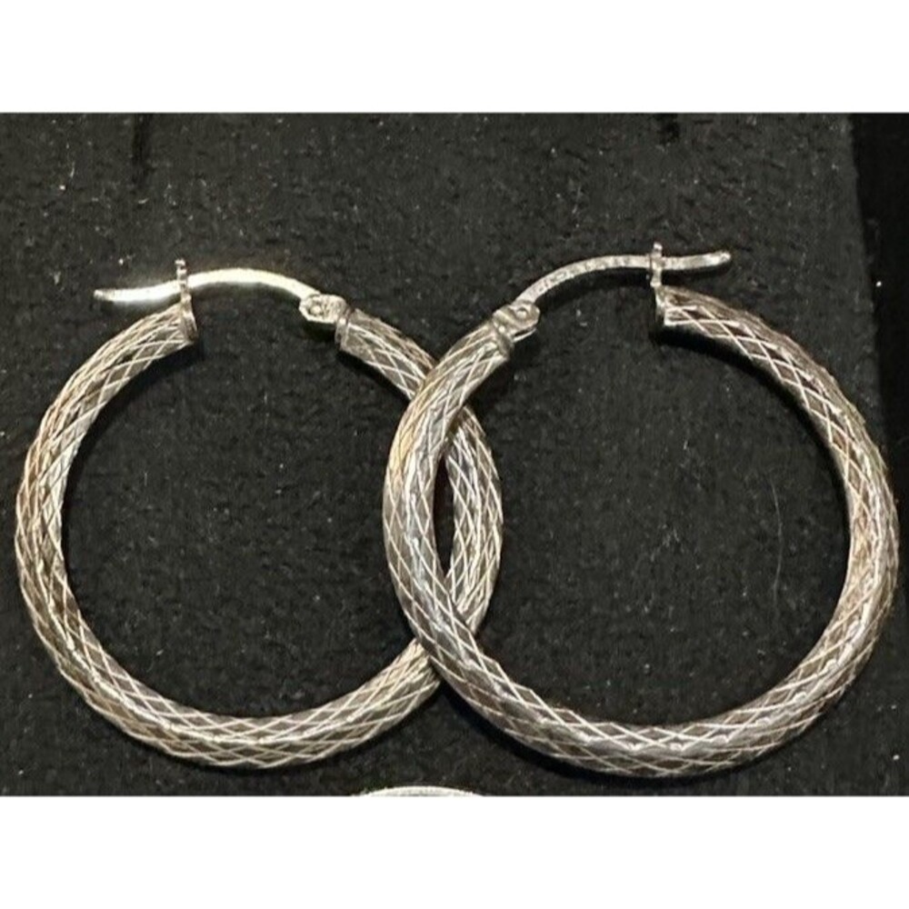 Vintage Artisan Sterling Silver Diamond-Cut Round Hoop Earrings Mexico